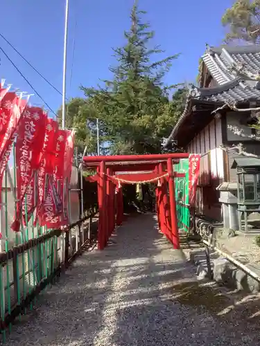 おちょぼ稲荷故里の宮の鳥居