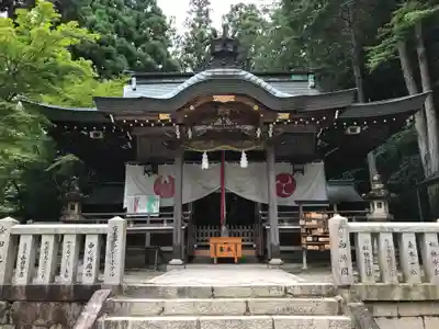 湯泉神社の本殿・本堂
