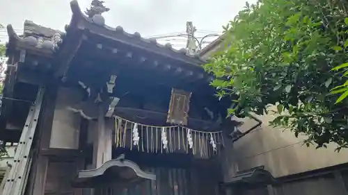 諏訪神社の本殿・本堂