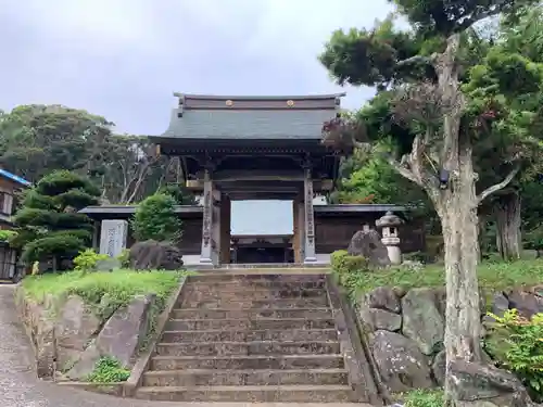 源慶院の山門