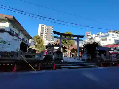 三輪神社の鳥居