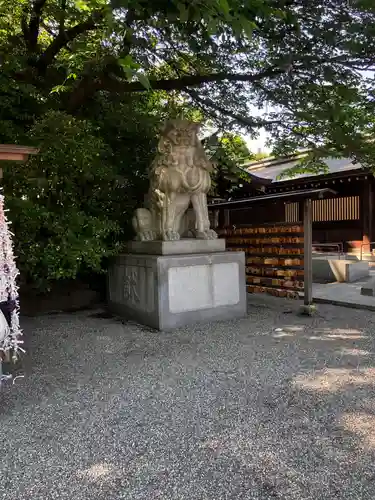 寒川神社の狛犬