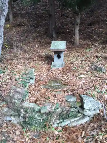 安智羅神社(松尾古城跡)の末社