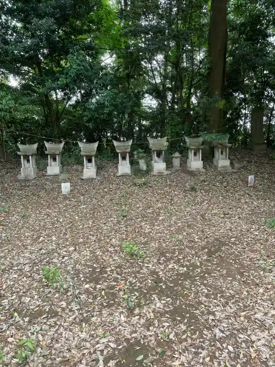 三蔵神社の{uncategorized: "未分類", other: "その他", undefined: "問題あり", building: "その他建物", grave: "お墓", sacred_gate: "鳥居", guardian: "狛犬", statue: "像", buddha: "仏像", history: "歴史", nature: "自然", garden: "庭園", animal: "動物", pagoda: "塔", temizu: "手水舎", mountain_gate: "山門・神門", sanctuary: "本殿・本堂", subordinate: "末社・摂社", art: "芸術", scenery: "景色", jizo: "地蔵", ema: "絵馬", goshuin: "御朱印", omikuji: "おみくじ", items: "授与品その他", amulet: "お守り", goshuincho: "御朱印帳", eats: "食事", festival: "お祭り", votive_dance: "神楽", shichigosan: "七五三参", wedding: "結婚式", experience: "体験その他", initially: "初詣", around: "周辺", anti_infection: "感染症対策"}