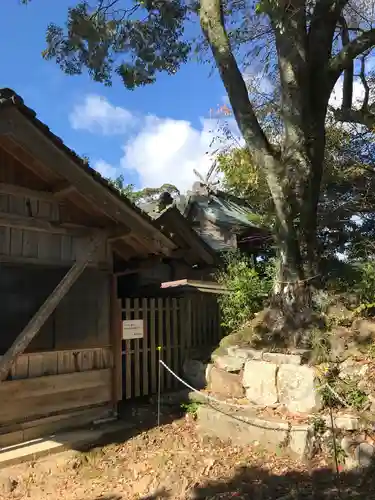 勝日高守神社の本殿