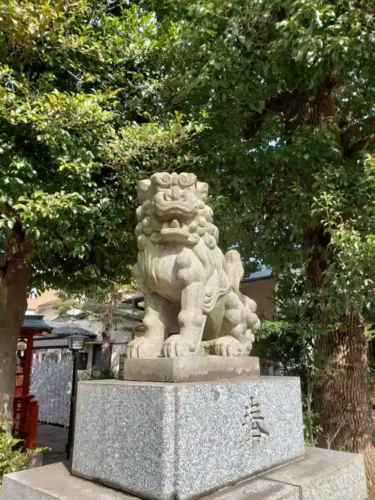 勝利八幡神社の狛犬