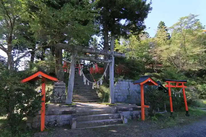 篠葉沢稲荷神社の鳥居