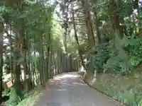 夜支布山口神社の周辺