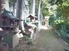 尾曳神社の建物その他