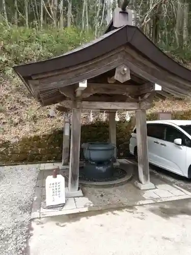 戸隠神社中社の手水舎