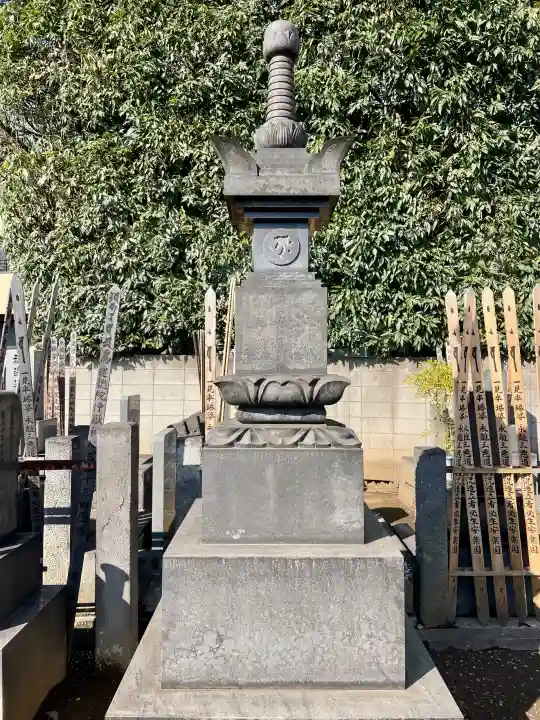瑞円寺の{uncategorized: "未分類", other: "その他", undefined: "問題あり", building: "その他建物", grave: "お墓", sacred_gate: "鳥居", guardian: "狛犬", statue: "像", buddha: "仏像", history: "歴史", nature: "自然", garden: "庭園", animal: "動物", pagoda: "塔", temizu: "手水舎", mountain_gate: "山門・神門", sanctuary: "本殿・本堂", subordinate: "末社・摂社", art: "芸術", scenery: "景色", jizo: "地蔵", ema: "絵馬", goshuin: "御朱印", omikuji: "おみくじ", items: "授与品その他", amulet: "お守り", goshuincho: "御朱印帳", eats: "食事", festival: "お祭り", votive_dance: "神楽", shichigosan: "七五三参", wedding: "結婚式", experience: "体験その他", initially: "初詣", around: "周辺", anti_infection: "感染症対策"}