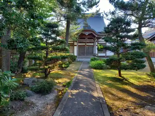 本照院の本殿・本堂