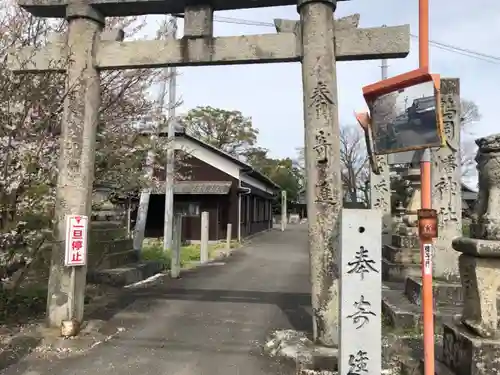 鶴岡八幡神社の鳥居