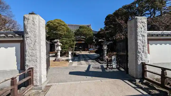 瀧泉寺(目黒不動尊)の山門・神門