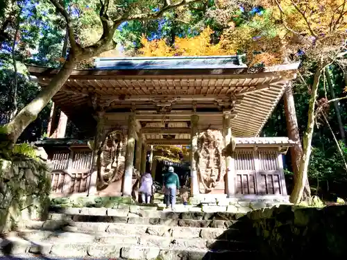 百済寺の山門・神門