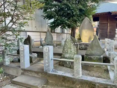 御嶽神社の{uncategorized: "未分類", other: "その他", undefined: "問題あり", building: "その他建物", grave: "お墓", sacred_gate: "鳥居", guardian: "狛犬", statue: "像", buddha: "仏像", history: "歴史", nature: "自然", garden: "庭園", animal: "動物", pagoda: "塔", temizu: "手水舎", mountain_gate: "山門・神門", sanctuary: "本殿・本堂", subordinate: "末社・摂社", art: "芸術", scenery: "景色", jizo: "地蔵", ema: "絵馬", goshuin: "御朱印", omikuji: "おみくじ", items: "授与品その他", amulet: "お守り", goshuincho: "御朱印帳", eats: "食事", festival: "お祭り", votive_dance: "神楽", shichigosan: "七五三参", wedding: "結婚式", experience: "体験その他", initially: "初詣", around: "周辺", anti_infection: "感染症対策"}