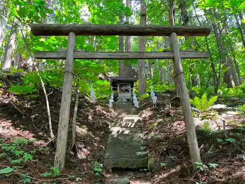 戸隠神社宝光社の末社