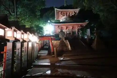 朝護孫子寺の塔