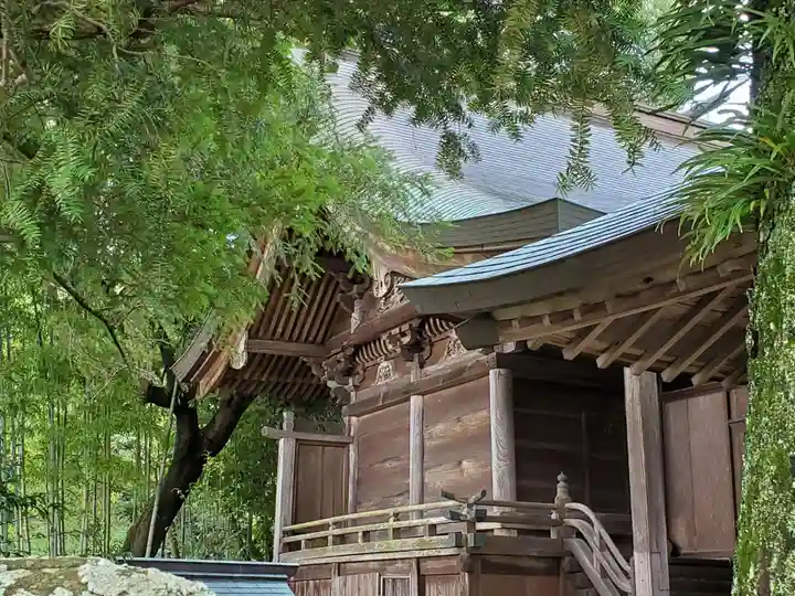 御坂神社の本殿・本堂