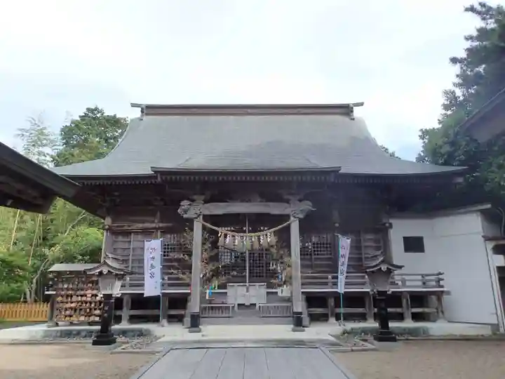 鳥屋神社の本殿・本堂