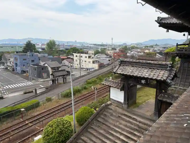 清見寺の{uncategorized: "未分類", other: "その他", undefined: "問題あり", building: "その他建物", grave: "お墓", sacred_gate: "鳥居", guardian: "狛犬", statue: "像", buddha: "仏像", history: "歴史", nature: "自然", garden: "庭園", animal: "動物", pagoda: "塔", temizu: "手水舎", mountain_gate: "山門・神門", sanctuary: "本殿・本堂", subordinate: "末社・摂社", art: "芸術", scenery: "景色", jizo: "地蔵", ema: "絵馬", goshuin: "御朱印", omikuji: "おみくじ", items: "授与品その他", amulet: "お守り", goshuincho: "御朱印帳", eats: "食事", festival: "お祭り", votive_dance: "神楽", shichigosan: "七五三参", wedding: "結婚式", experience: "体験その他", initially: "初詣", around: "周辺", anti_infection: "感染症対策"}