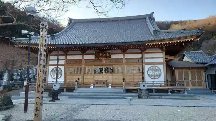 吉祥寺の本殿・本堂