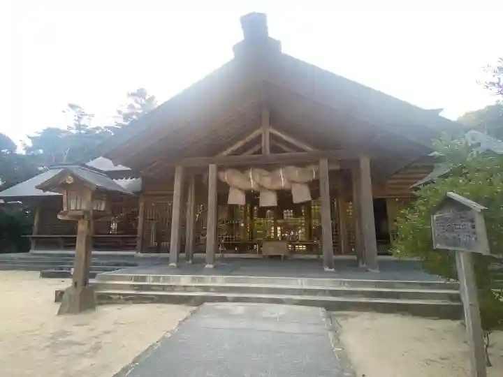 長浜神社の{uncategorized: "未分類", other: "その他", undefined: "問題あり", building: "その他建物", grave: "お墓", sacred_gate: "鳥居", guardian: "狛犬", statue: "像", buddha: "仏像", history: "歴史", nature: "自然", garden: "庭園", animal: "動物", pagoda: "塔", temizu: "手水舎", mountain_gate: "山門・神門", sanctuary: "本殿・本堂", subordinate: "末社・摂社", art: "芸術", scenery: "景色", jizo: "地蔵", ema: "絵馬", goshuin: "御朱印", omikuji: "おみくじ", items: "授与品その他", amulet: "お守り", goshuincho: "御朱印帳", eats: "食事", festival: "お祭り", votive_dance: "神楽", shichigosan: "七五三参", wedding: "結婚式", experience: "体験その他", initially: "初詣", around: "周辺", anti_infection: "感染症対策"}