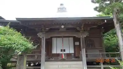 極楽寺（霊鷲山感應院極楽律寺）の本殿・本堂