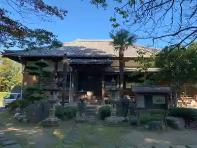 長樂寺の本殿・本堂