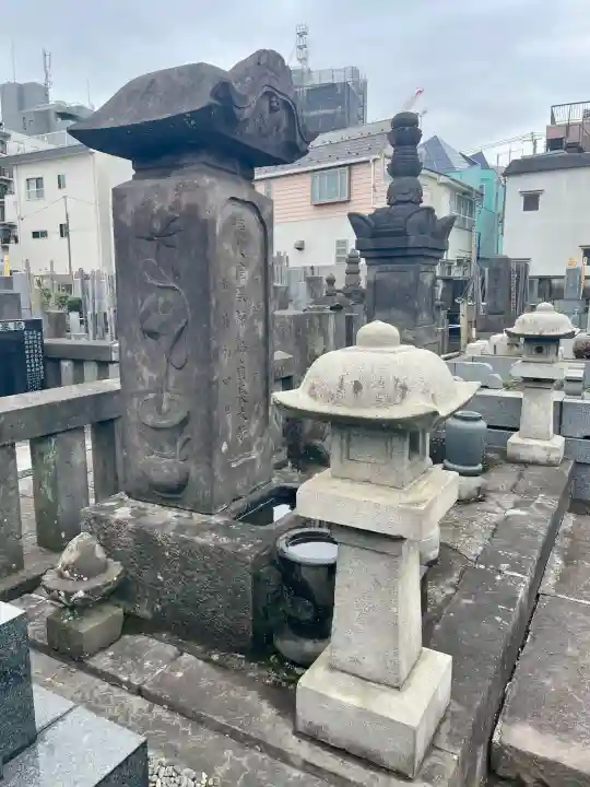 宝祥寺の{uncategorized: "未分類", other: "その他", undefined: "問題あり", building: "その他建物", grave: "お墓", sacred_gate: "鳥居", guardian: "狛犬", statue: "像", buddha: "仏像", history: "歴史", nature: "自然", garden: "庭園", animal: "動物", pagoda: "塔", temizu: "手水舎", mountain_gate: "山門・神門", sanctuary: "本殿・本堂", subordinate: "末社・摂社", art: "芸術", scenery: "景色", jizo: "地蔵", ema: "絵馬", goshuin: "御朱印", omikuji: "おみくじ", items: "授与品その他", amulet: "お守り", goshuincho: "御朱印帳", eats: "食事", festival: "お祭り", votive_dance: "神楽", shichigosan: "七五三参", wedding: "結婚式", experience: "体験その他", initially: "初詣", around: "周辺", anti_infection: "感染症対策"}