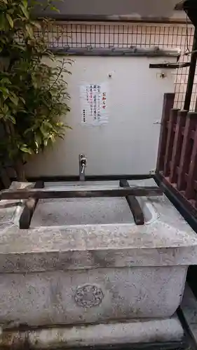 薬研堀不動院(川崎大師東京別院)の手水舎