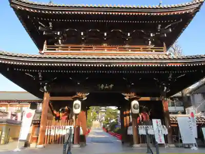 中山寺の山門・神門