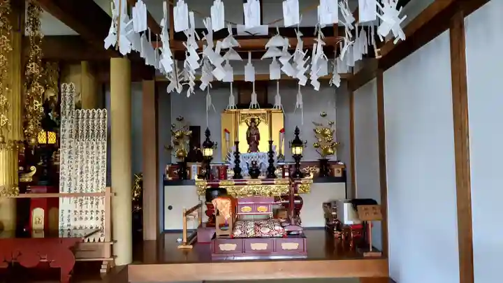 法華寺の本殿・本堂