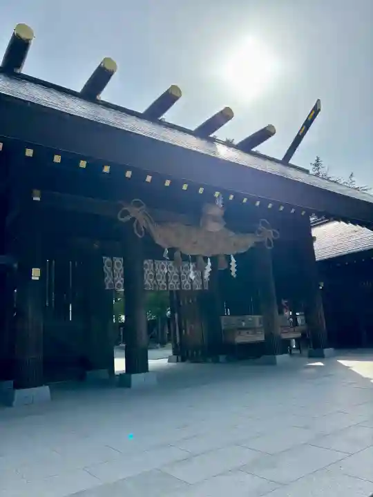 北海道神宮の{uncategorized: "未分類", other: "その他", undefined: "問題あり", building: "その他建物", grave: "お墓", sacred_gate: "鳥居", guardian: "狛犬", statue: "像", buddha: "仏像", history: "歴史", nature: "自然", garden: "庭園", animal: "動物", pagoda: "塔", temizu: "手水舎", mountain_gate: "山門・神門", sanctuary: "本殿・本堂", subordinate: "末社・摂社", art: "芸術", scenery: "景色", jizo: "地蔵", ema: "絵馬", goshuin: "御朱印", omikuji: "おみくじ", items: "授与品その他", amulet: "お守り", goshuincho: "御朱印帳", eats: "食事", festival: "お祭り", votive_dance: "神楽", shichigosan: "七五三参", wedding: "結婚式", experience: "体験その他", initially: "初詣", around: "周辺", anti_infection: "感染症対策"}