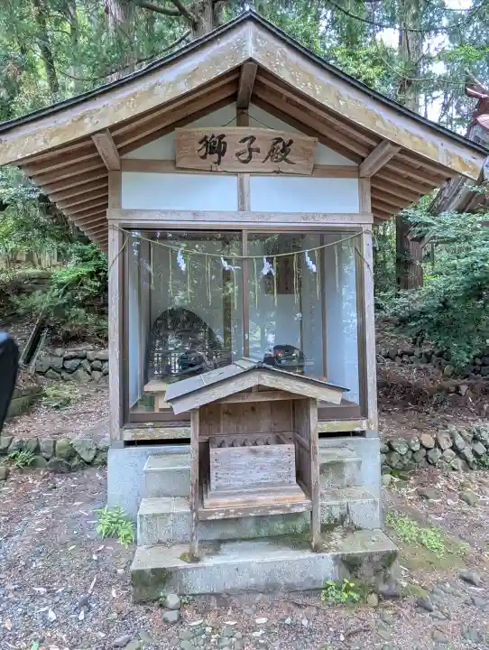 度津神社の{uncategorized: "未分類", other: "その他", undefined: "問題あり", building: "その他建物", grave: "お墓", sacred_gate: "鳥居", guardian: "狛犬", statue: "像", buddha: "仏像", history: "歴史", nature: "自然", garden: "庭園", animal: "動物", pagoda: "塔", temizu: "手水舎", mountain_gate: "山門・神門", sanctuary: "本殿・本堂", subordinate: "末社・摂社", art: "芸術", scenery: "景色", jizo: "地蔵", ema: "絵馬", goshuin: "御朱印", omikuji: "おみくじ", items: "授与品その他", amulet: "お守り", goshuincho: "御朱印帳", eats: "食事", festival: "お祭り", votive_dance: "神楽", shichigosan: "七五三参", wedding: "結婚式", experience: "体験その他", initially: "初詣", around: "周辺", anti_infection: "感染症対策"}