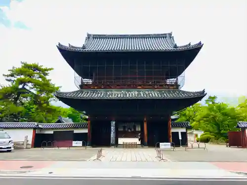 建中寺の山門・神門