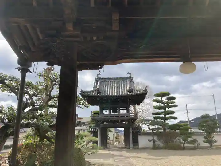 円通寺の山門・神門