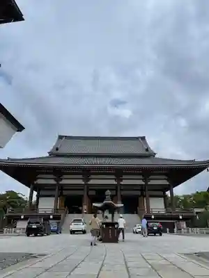 西新井大師総持寺の本殿・本堂