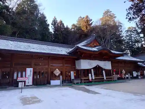 穂高神社本宮の本殿・本堂