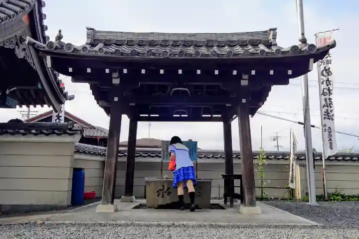大智院(清水寺大智院)の手水舎