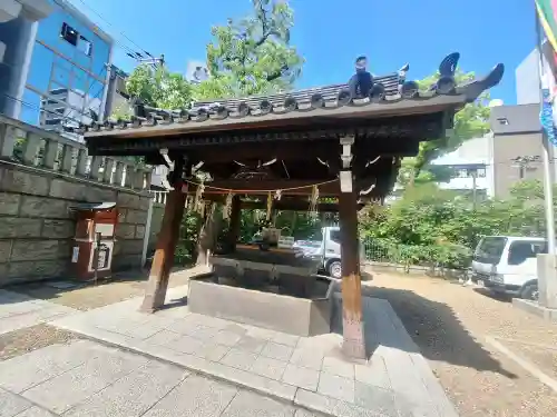 難波神社の{uncategorized: "未分類", other: "その他", undefined: "問題あり", building: "その他建物", grave: "お墓", sacred_gate: "鳥居", guardian: "狛犬", statue: "像", buddha: "仏像", history: "歴史", nature: "自然", garden: "庭園", animal: "動物", pagoda: "塔", temizu: "手水舎", mountain_gate: "山門・神門", sanctuary: "本殿・本堂", subordinate: "末社・摂社", art: "芸術", scenery: "景色", jizo: "地蔵", ema: "絵馬", goshuin: "御朱印", omikuji: "おみくじ", items: "授与品その他", amulet: "お守り", goshuincho: "御朱印帳", eats: "食事", festival: "お祭り", votive_dance: "神楽", shichigosan: "七五三参", wedding: "結婚式", experience: "体験その他", initially: "初詣", around: "周辺", anti_infection: "感染症対策"}