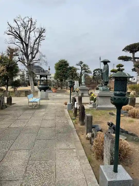 遍照院の{uncategorized: "未分類", other: "その他", undefined: "問題あり", building: "その他建物", grave: "お墓", sacred_gate: "鳥居", guardian: "狛犬", statue: "像", buddha: "仏像", history: "歴史", nature: "自然", garden: "庭園", animal: "動物", pagoda: "塔", temizu: "手水舎", mountain_gate: "山門・神門", sanctuary: "本殿・本堂", subordinate: "末社・摂社", art: "芸術", scenery: "景色", jizo: "地蔵", ema: "絵馬", goshuin: "御朱印", omikuji: "おみくじ", items: "授与品その他", amulet: "お守り", goshuincho: "御朱印帳", eats: "食事", festival: "お祭り", votive_dance: "神楽", shichigosan: "七五三参", wedding: "結婚式", experience: "体験その他", initially: "初詣", around: "周辺", anti_infection: "感染症対策"}