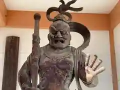 龍谷寺の像