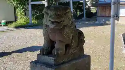 六月八幡神社の狛犬