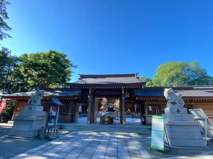 村富神社の山門・神門