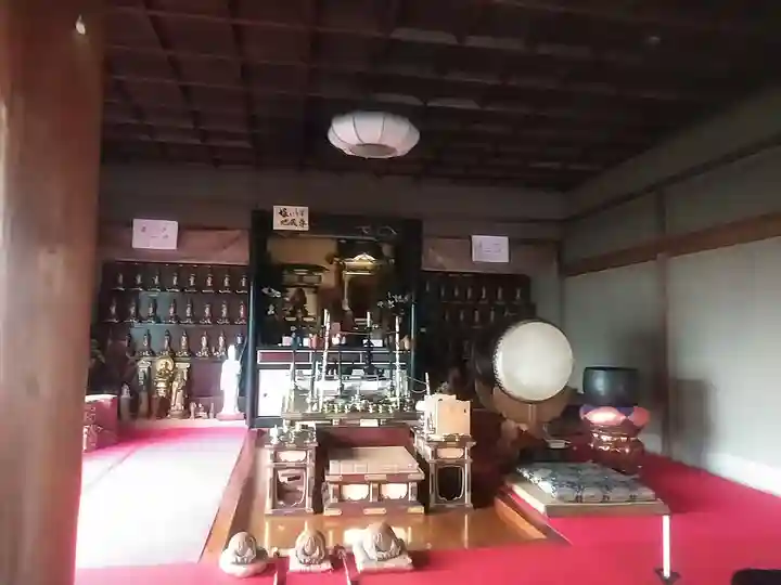 高野寺の本殿・本堂