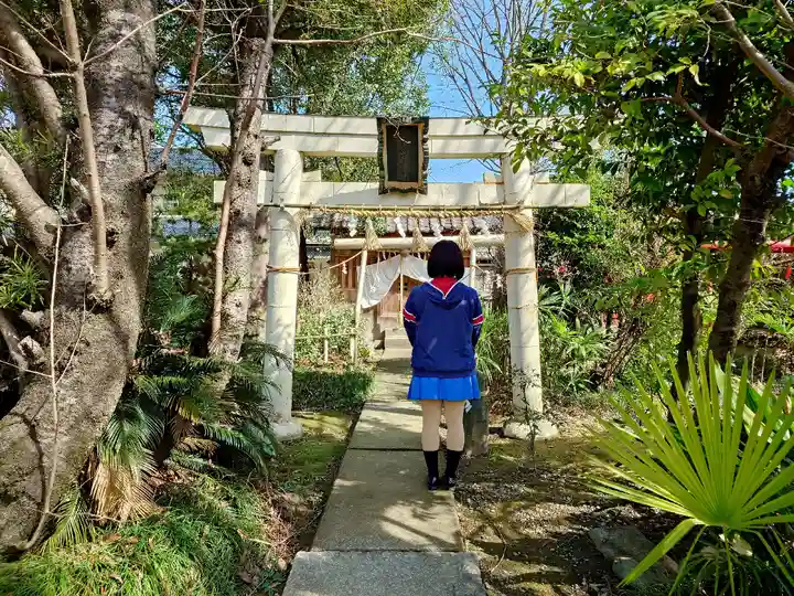 鴨島八幡神社の鳥居