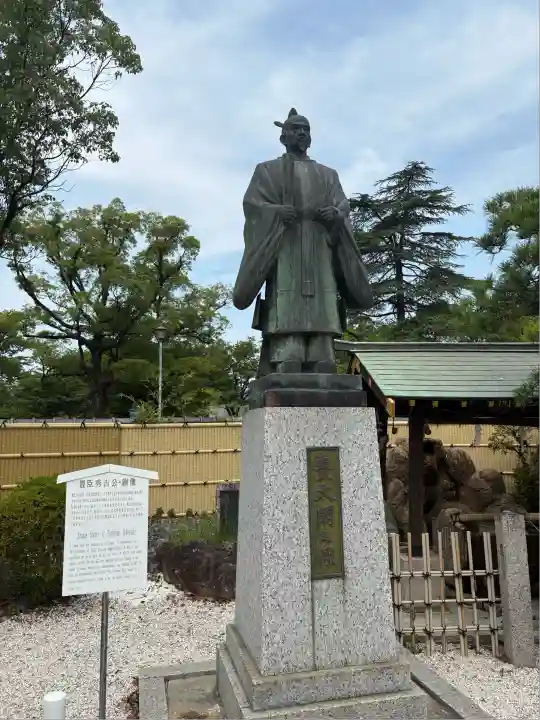 太閤山常泉寺の像