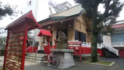 皆中稲荷神社の本殿・本堂