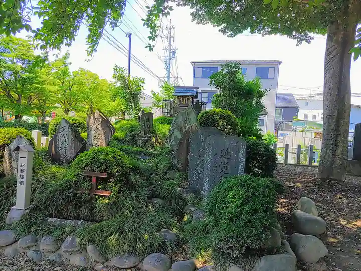 修理若御子社の末社・摂社